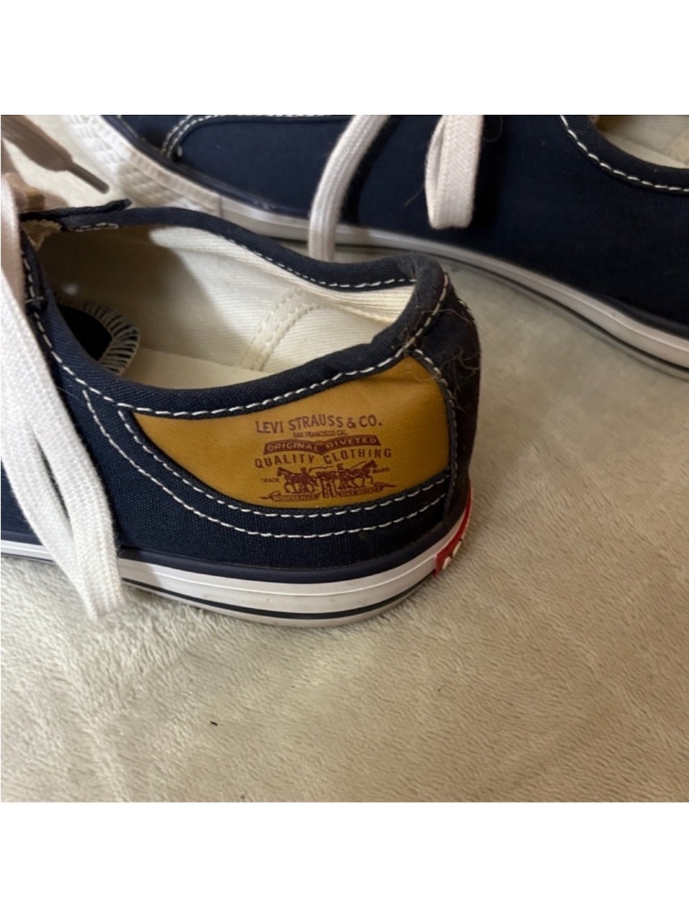 Levi's Navy Blue and White Women’s Low-Top Canvas Sneakers - Picture 2 of 4